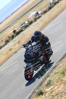 media/Oct-15-2023-TrackXperience (Sun) [[85198ff50b]]/Group 2/session 4 turn 3/